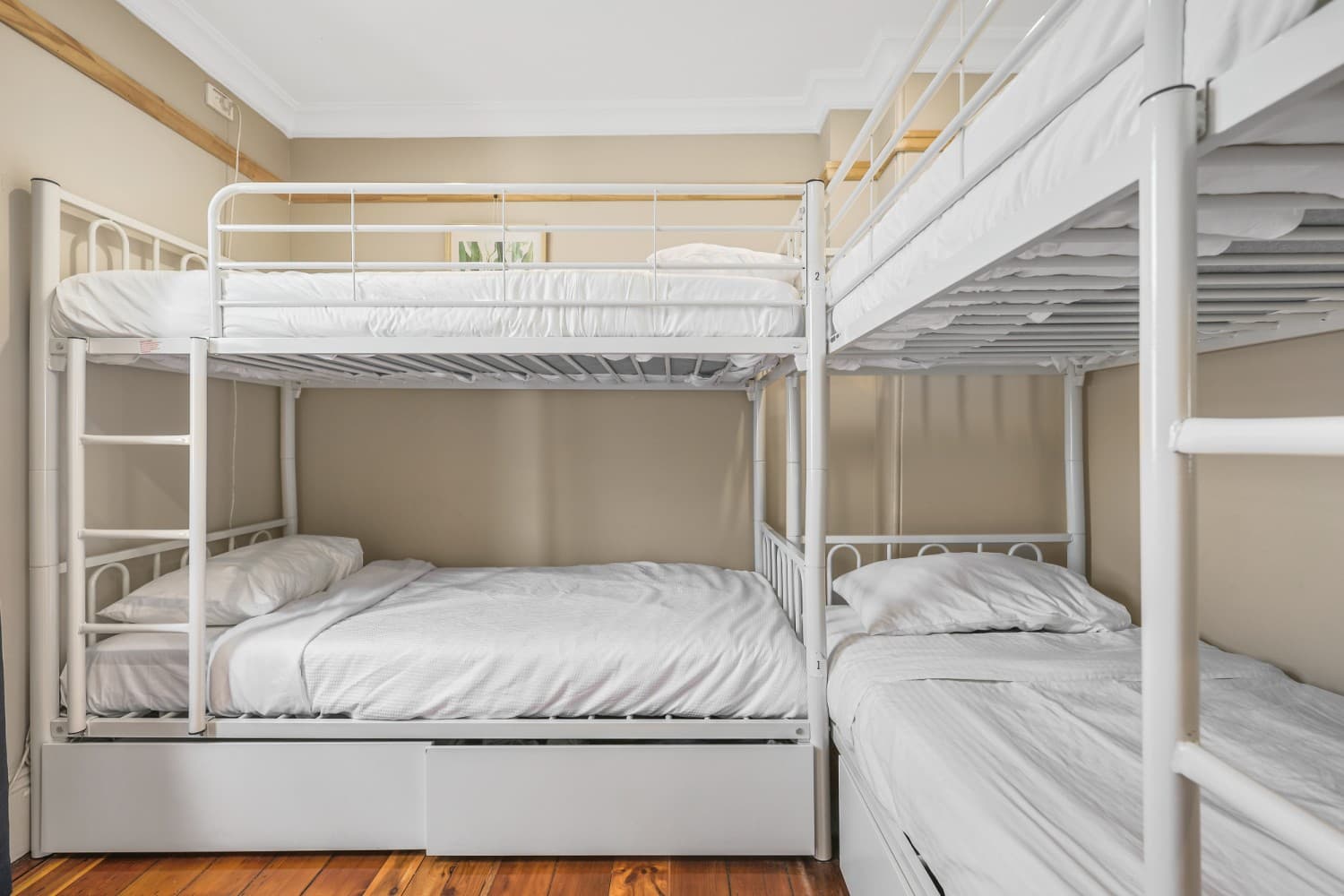 Private Room w/Ensuite Bathroom (4ppl max) room preview