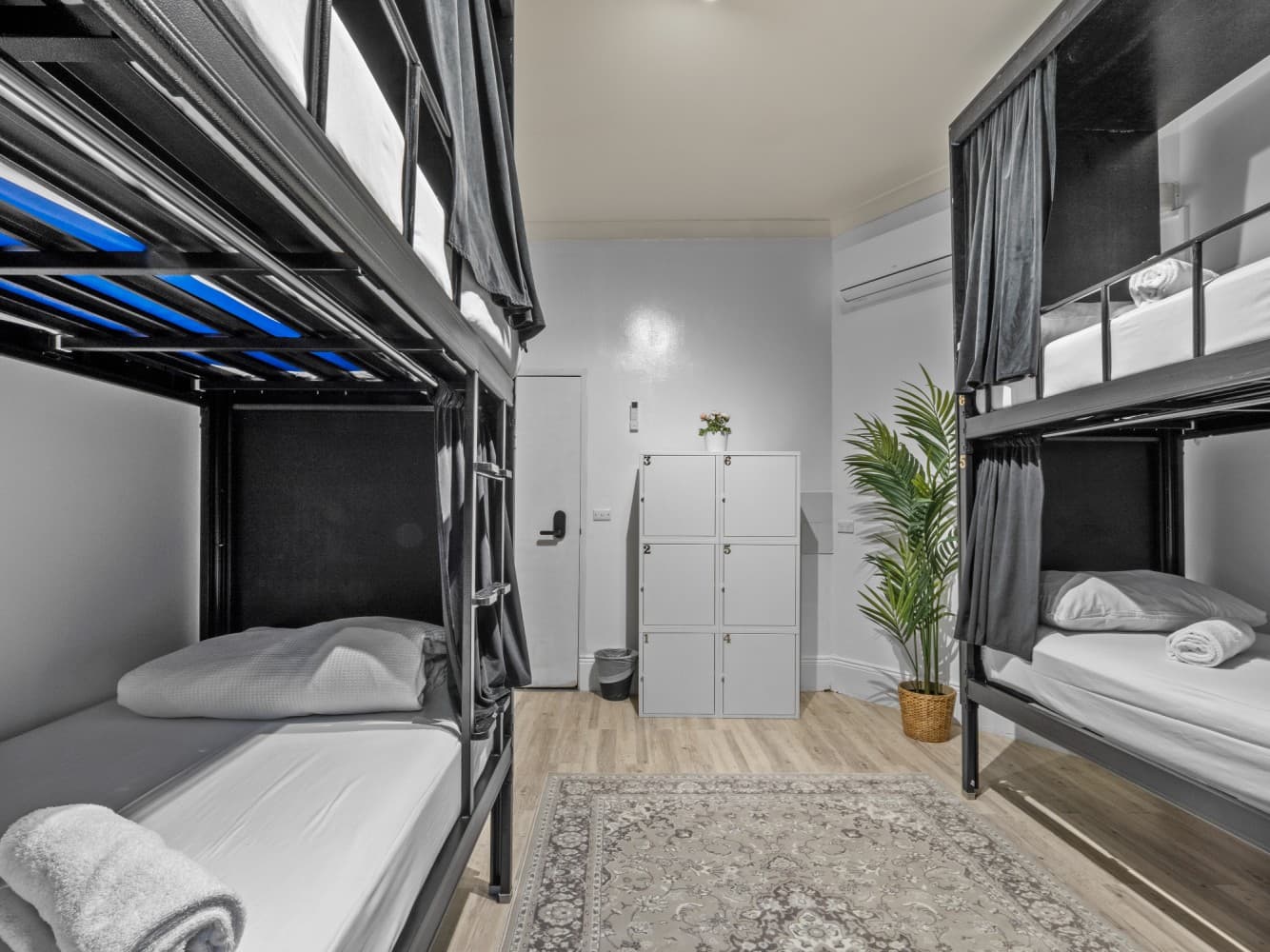 Mixed POD Shared Bathroom - 8 people Bedroom room preview