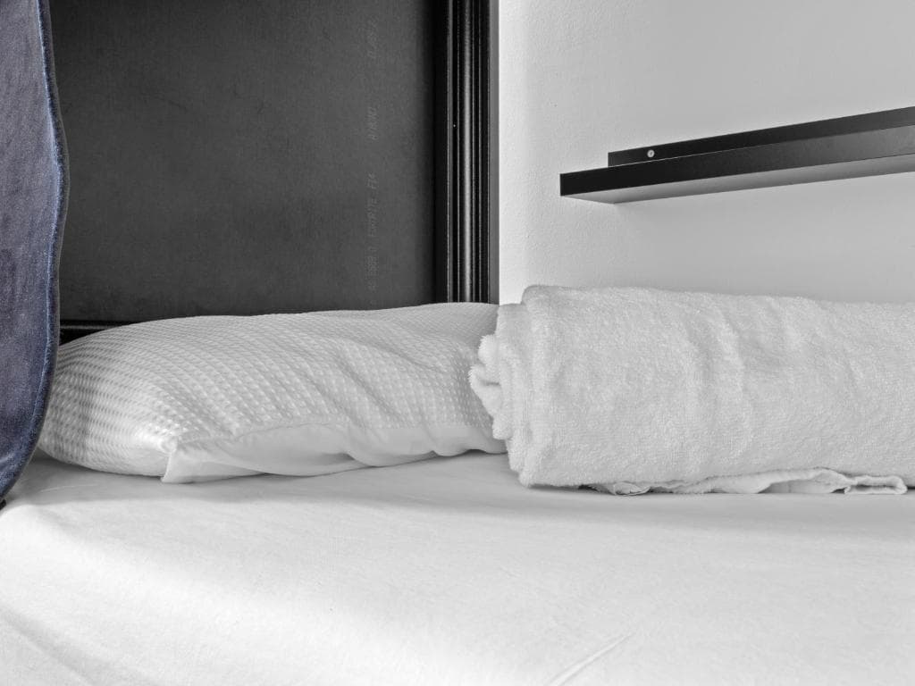 Private Room (2 beds shared) — Photo 3